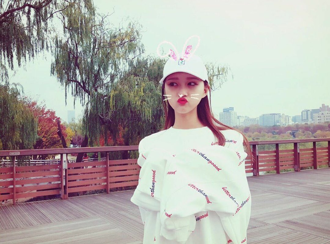 siyeon being round: a messy thread