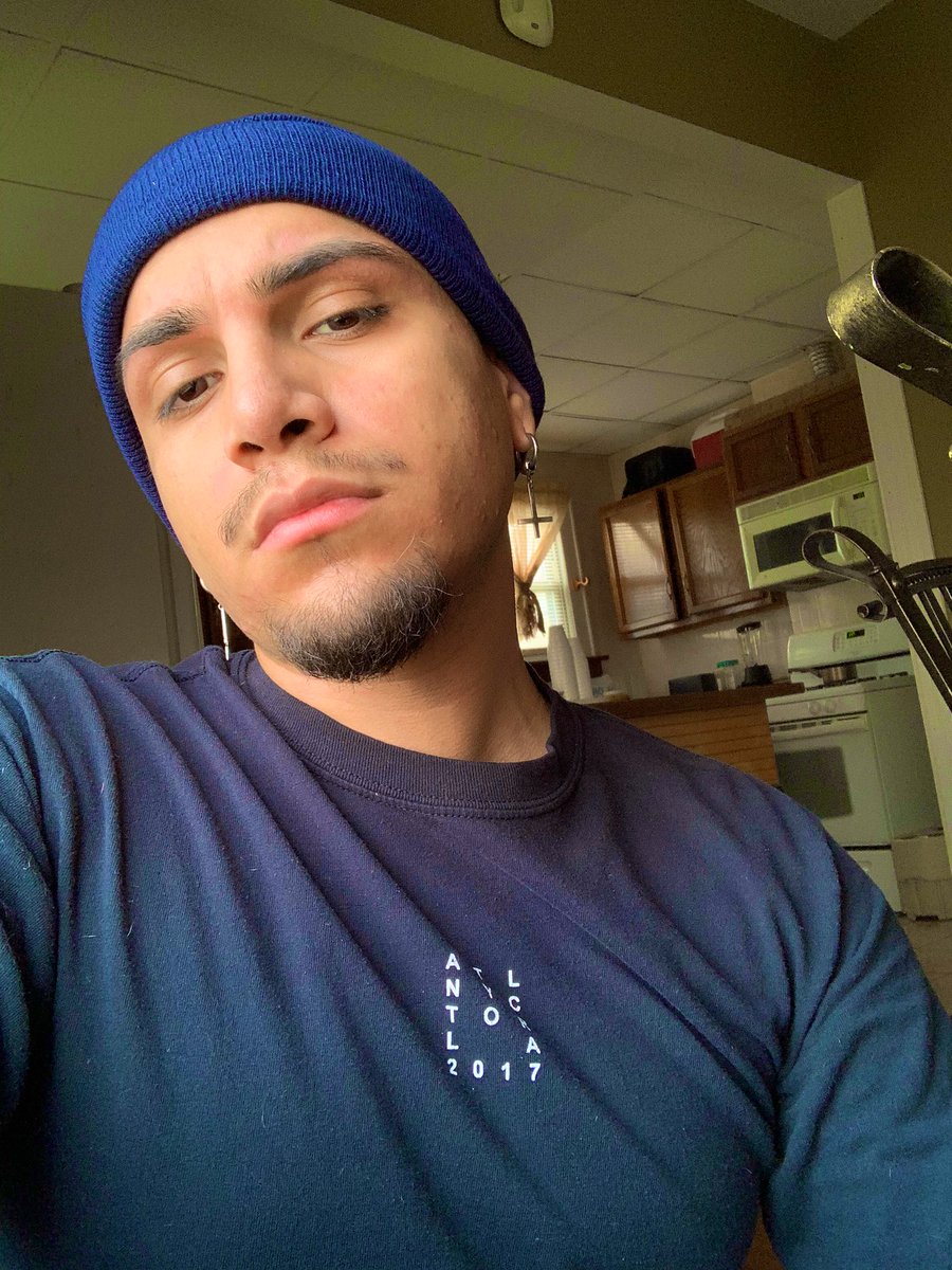 frominsomniaq's tweet photo. Hello 🥶 https://t.co/8tvZo4ziSC