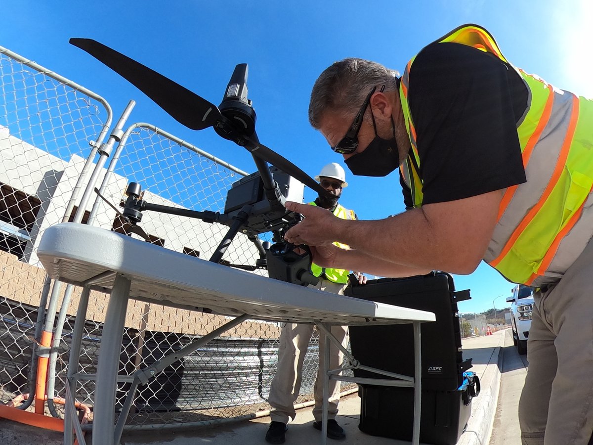 BirdsEyeDrones's tweet photo. Still flying safe during 2021!
#NewHeights #AerialPhotography #drones #BirdsEyeAerialDrones https://t.co/QQEdX8b8pc