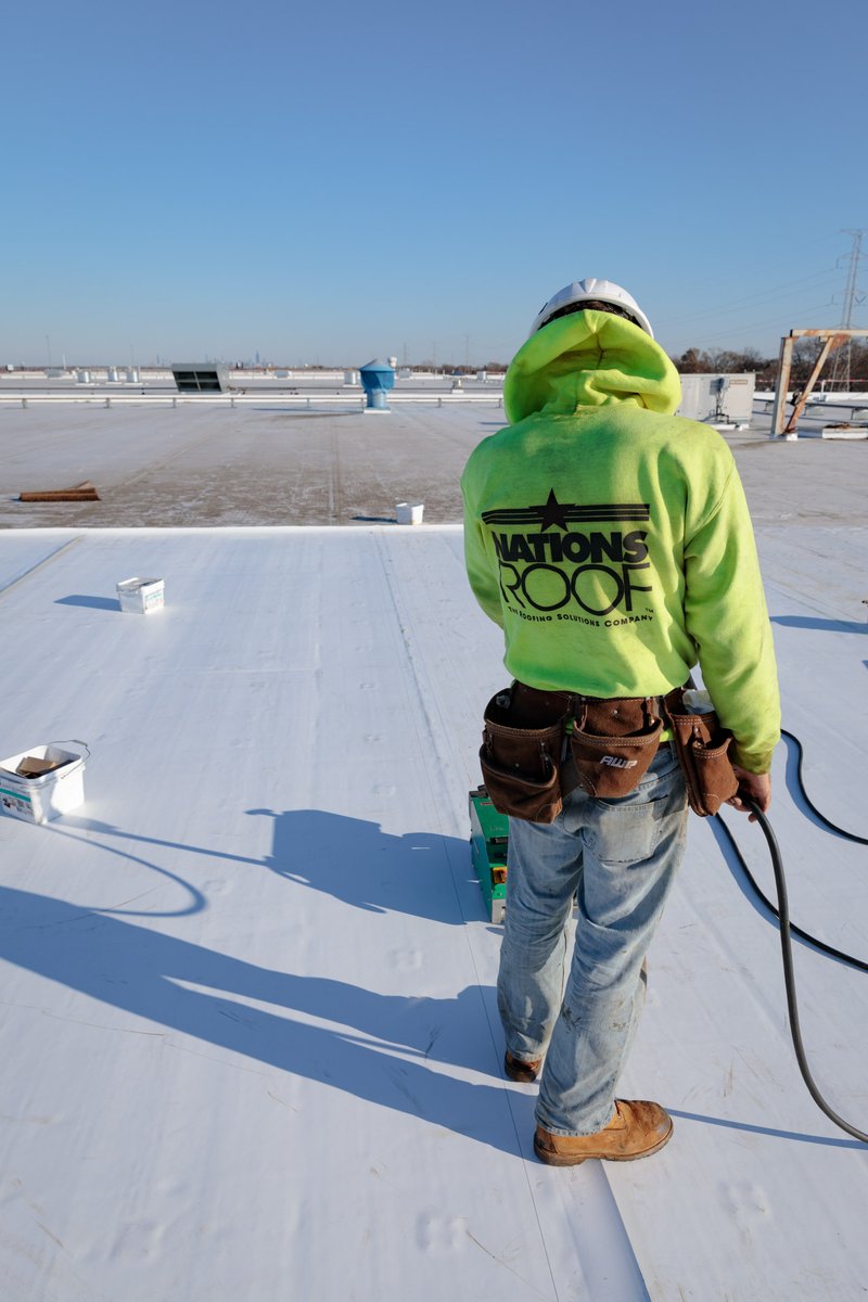 NationsRoofLLC's tweet photo. Quality craftsmanship and open communication brings you peace of mind and protection from the weather.
#nationsroof #roofingcontractor #roofingcompanies #roofrepairservice #commercialroofing https://t.co/tHOBvpfAzW