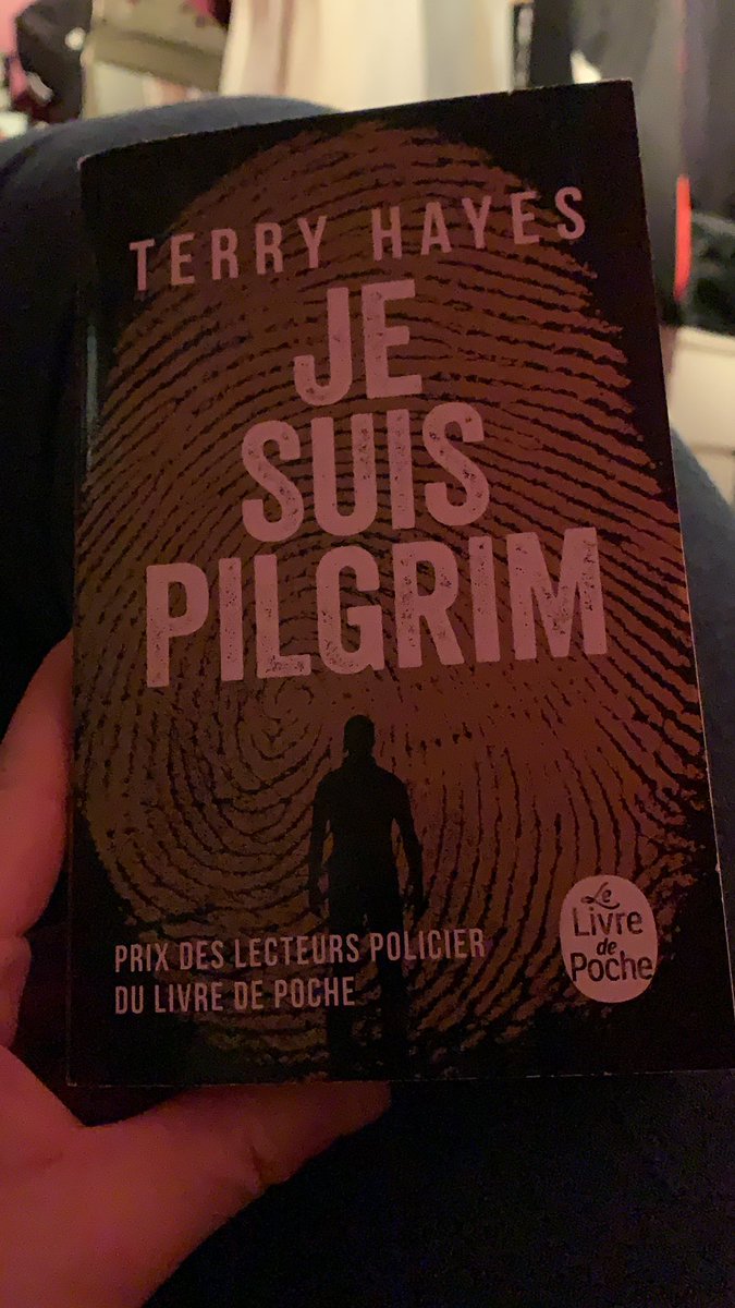 tmo6334's tweet photo. Maintenant que le concours est passé et que j’ai un peu plus de temps, on reprend la lecture. #lecturedusoir #Detente https://t.co/qxYYiCMy8C