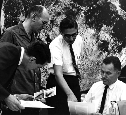 The public wanted to see Mars in close-up. To build the first lightweight digital TV camera capable of taking photographs they turned to a phenomenal instrument builder at Caltech: Professor Robert Leighton (Caltech photo, bottom right)