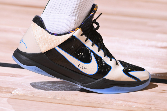 Kobe's impact on his peers may have never been clearer than in the  @NBA's Orlando bubble.There, over 100 players wore his sneakers on the court, after Kobe spent nearly two decades helping push  @Nike to new worldwide heights in the post-Jordan era for the brand.