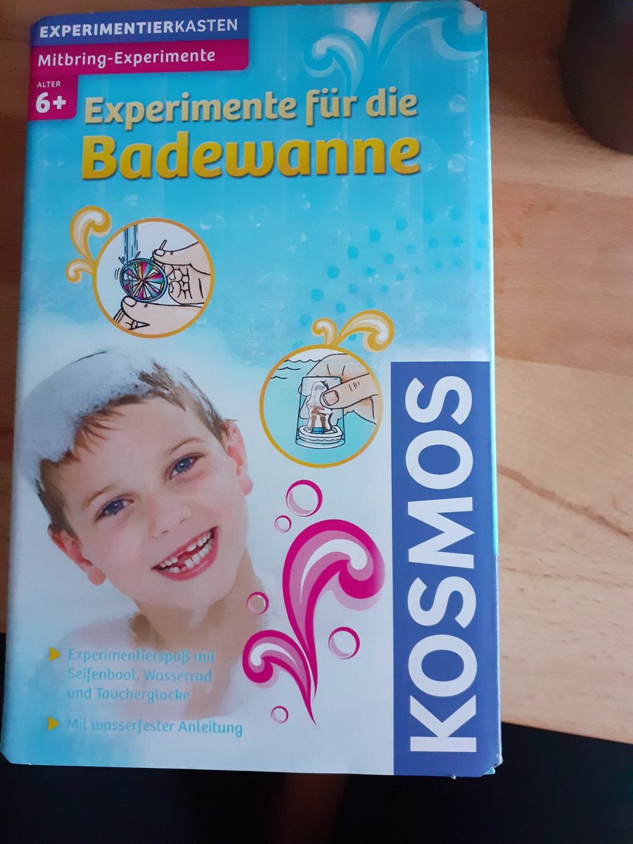 ViktoriaGessner's tweet image. It is never too early to spark the interest of kids in science💥
... and this was quite fun (except for the flooding in the whole bathroom at the end😉)
#RealTimeChem #ScienceAtHome
#homeschooling