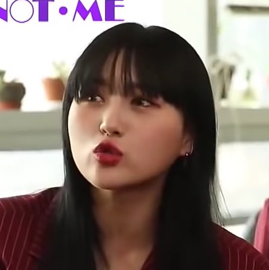 siyeon being round: a messy thread