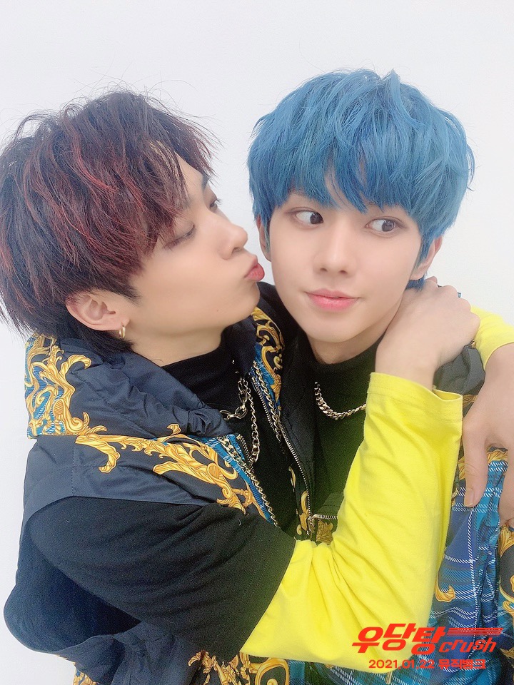 Hyuk and clingy hyung``day 25 of 365``       ``with  #윈  #WIN ``