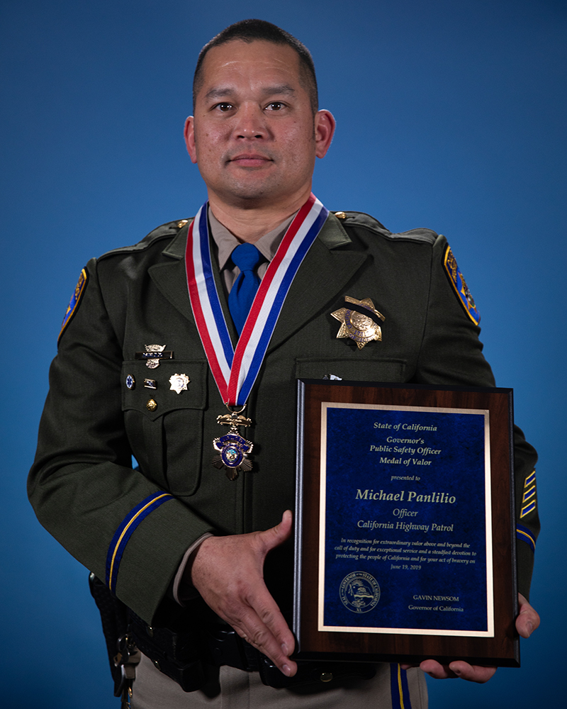CHPCommissioner's tweet photo. I could not be more proud to see Officers Robert Paul, Ryan Smith and Michael Panlilio presented with the Governor’s Public Safety Officer Medal of Valor Award. These officers exemplify CHP PRIDE and I am humbled to work alongside them every day. https://t.co/luaMAQqyTf https://t.co/5RJ9ba3Y2k