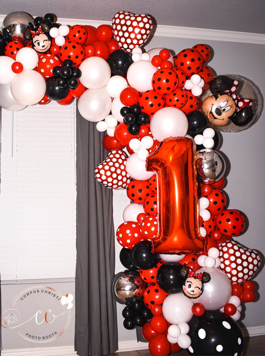 BoothCorpus's tweet image. MINNIE MOUSE theme is coming in hot this year ❤️✨

Birthday garlands are in full swing &amp;amp; we are so excited for what’s to come!!! 

#CorpusChristiPhotoBooth
#CorpusChristiTexas
#CorpusChristi
#Laredo
#SouthTexas
#Balloons
#MinnieMouseBalloons
#MinnieMouseParty
#FirstBirthday