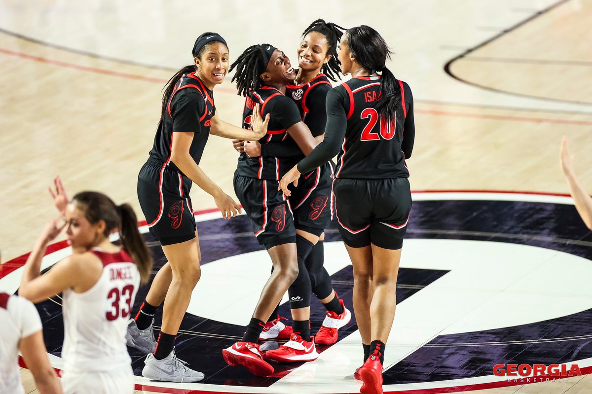 .<a href="/gabbyconnally/">gabs</a> called game!!

#ShowUp | #GoDawgs