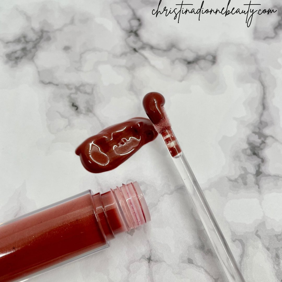 CDBeauty_'s tweet photo. “Seduction” will be featured in our Be Mine Valentine’s day collection 😍

Highly pigmented, chocolate scented, hydrating, and to die for! Available for purchase 1/29! https://t.co/fOZDemKTY5
