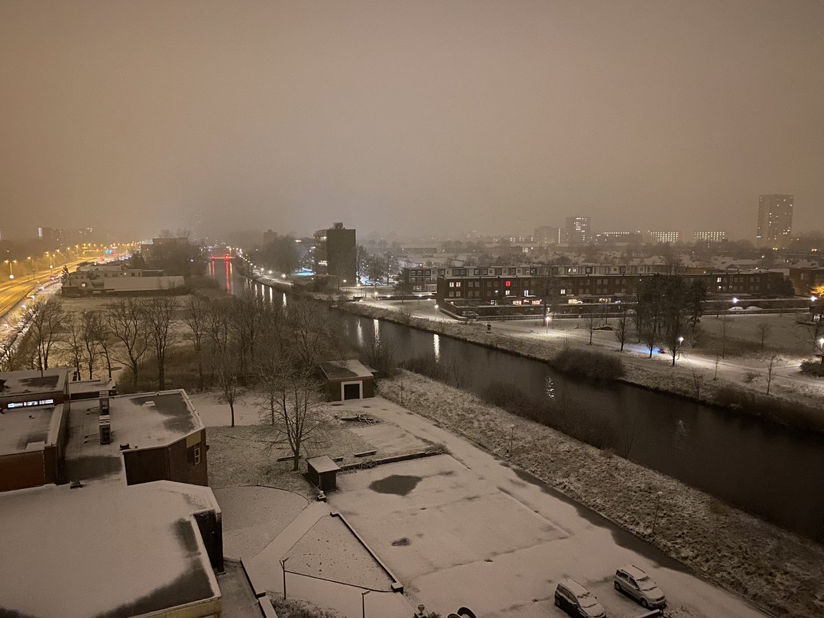 rogierrz's tweet photo. #Sneeuw in #Groningen https://t.co/tr4ANkhom0