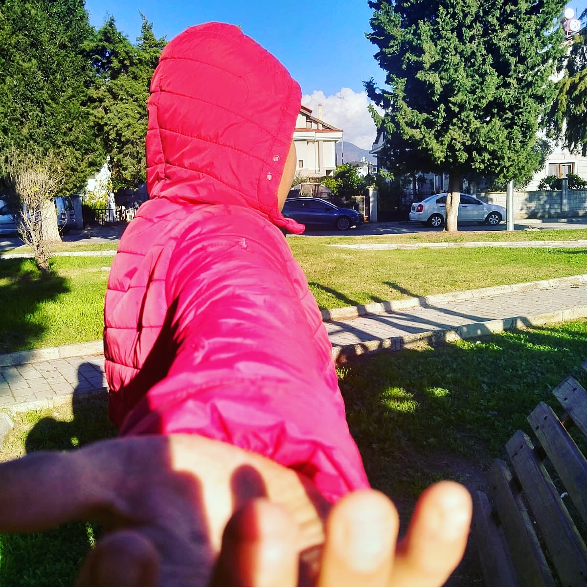 Hayaler güzeldi yaşana bilseydi .