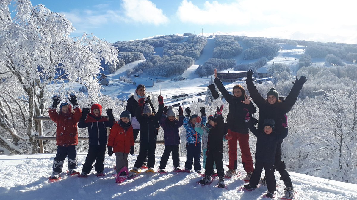 AveyronUsep's tweet photo. École publique de St Cyprien sur Dourdou, 40 élèves en raquettes, ski de fond, luge et chiens de traîneau avec l'Usep Aveyron.
#usepnationale
#dsden12 
#LigueEnseignement12 https://t.co/a79oSpUayj