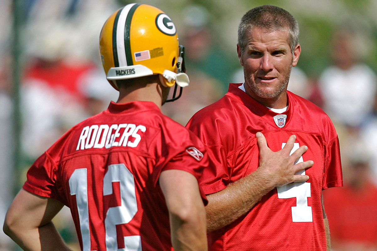 Brett Favre unconcerned about Aaron Rodgers' 'uncertain' future talk