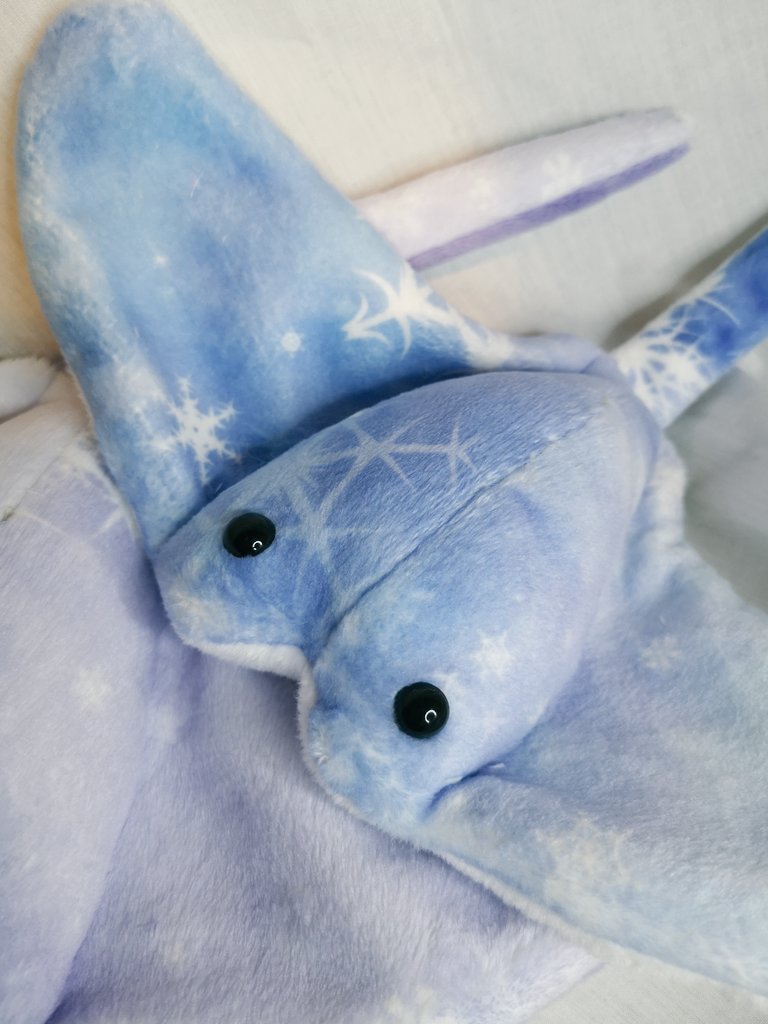 prideNplush's tweet photo. I put the snowflakes in my shop ❄️❄️❄️

https://t.co/HUtzP8wt7P https://t.co/ZgB4iYURXc