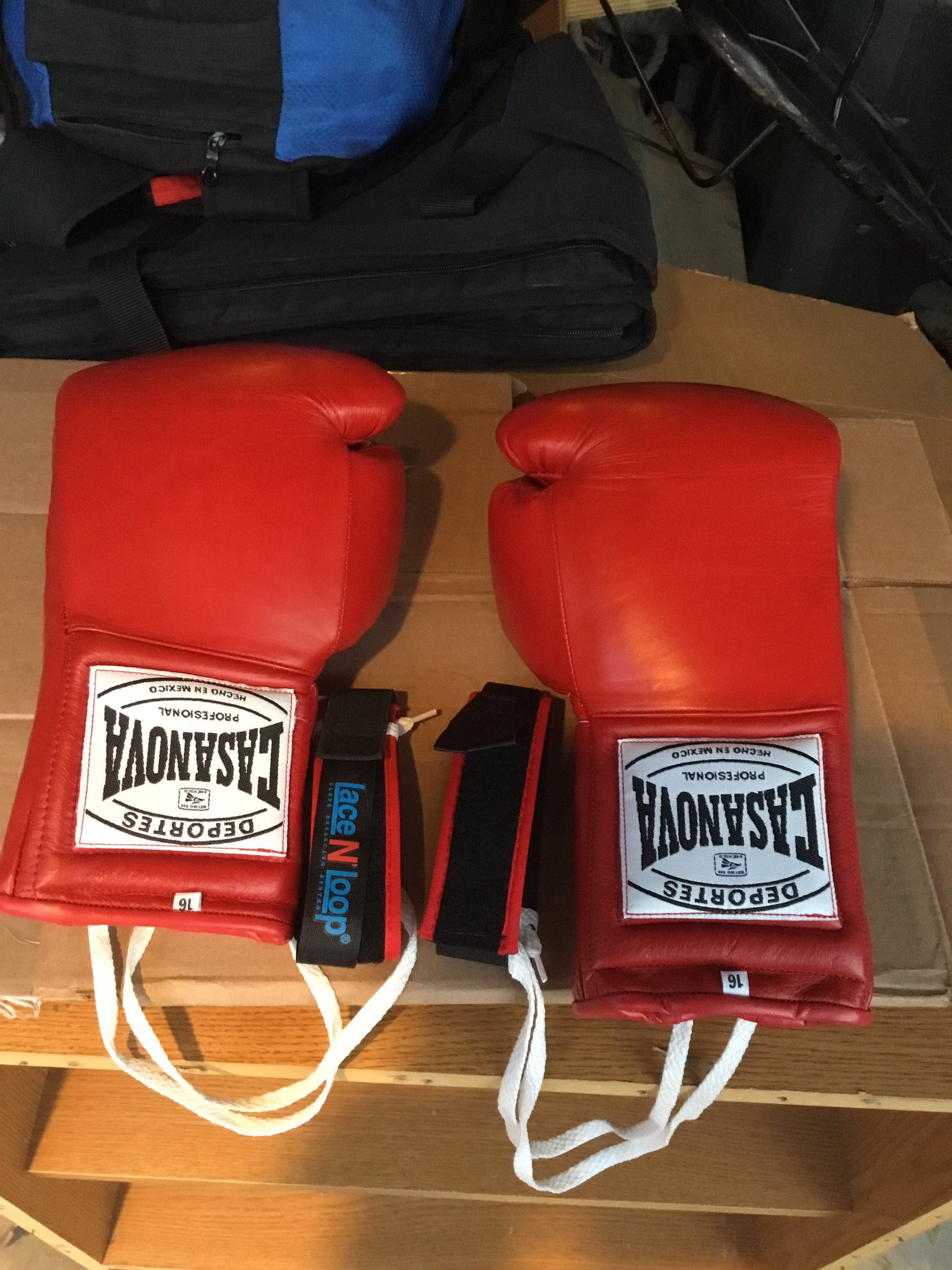 Brad Wyatt on X: Here's some of my favorite training gloves. Casanova  Mexican made gloves and Boxeo Articulos De Boxeo gloves. Authentic and made  to last  / X