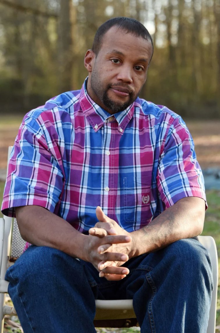 This story is an important one for people like Quincy Tinsdale (left), who served a year in jail for violating felon ID laws, and Michael Kelsay, who's been repeatedly arrested, jailed & fined for doing so. I found numerous examples of new arrests on the charges since March. 5/6