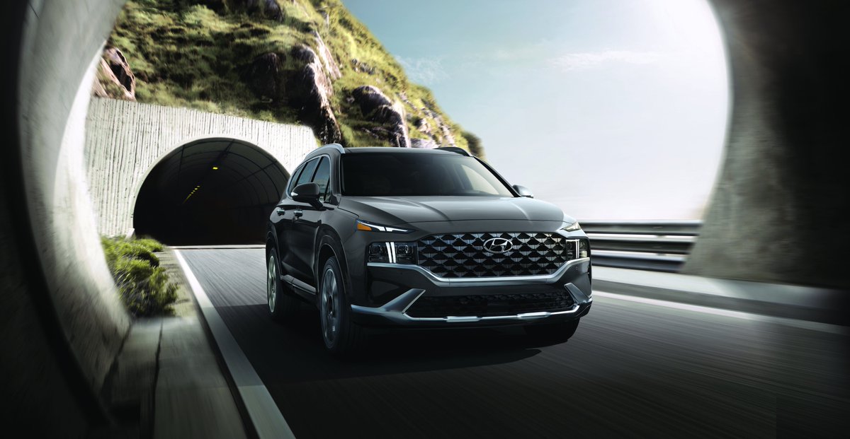 It's been a minute since we Tweet.. Tweet... Tweeted! :) Welcome the new 2021 Hyundai Santa Fe! In our showroom today!

*AMVIC Licensed*