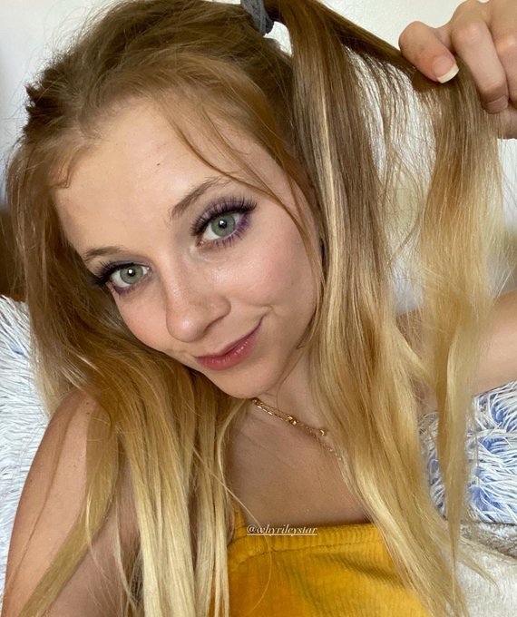 Would you pull on my pigtails?🤪 https://t.co/DpucoeDI04