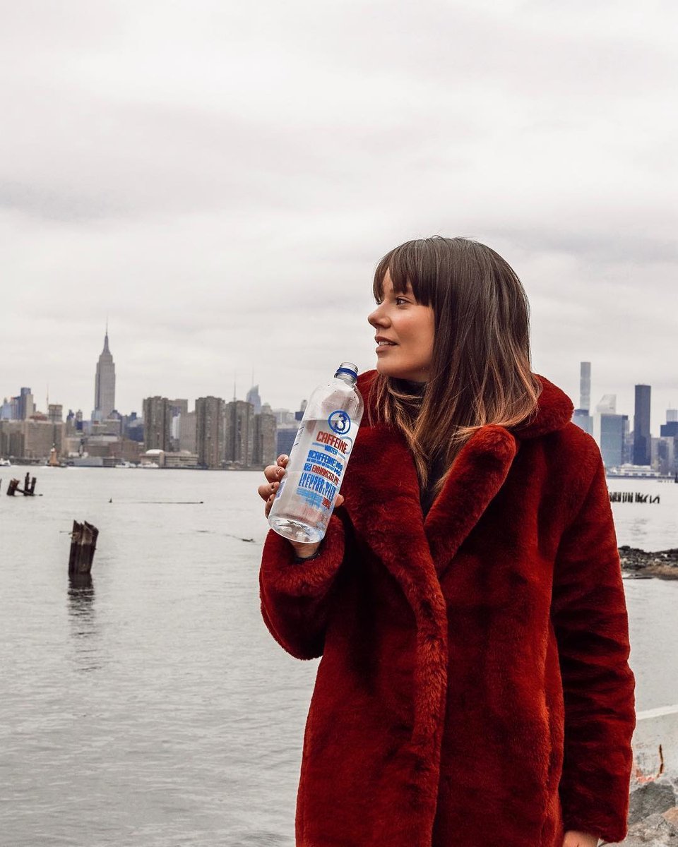 drink3water's tweet photo. Who else is always on caffeine? 🙋🏻‍♀️

Caffeine | Electrolytes | High pH

 #caffeinewater #drink3water # 3Water #caffeine @gaelle_style  #3water #caffeinatedwater #stayhydrated https://t.co/gKVAQN55eF