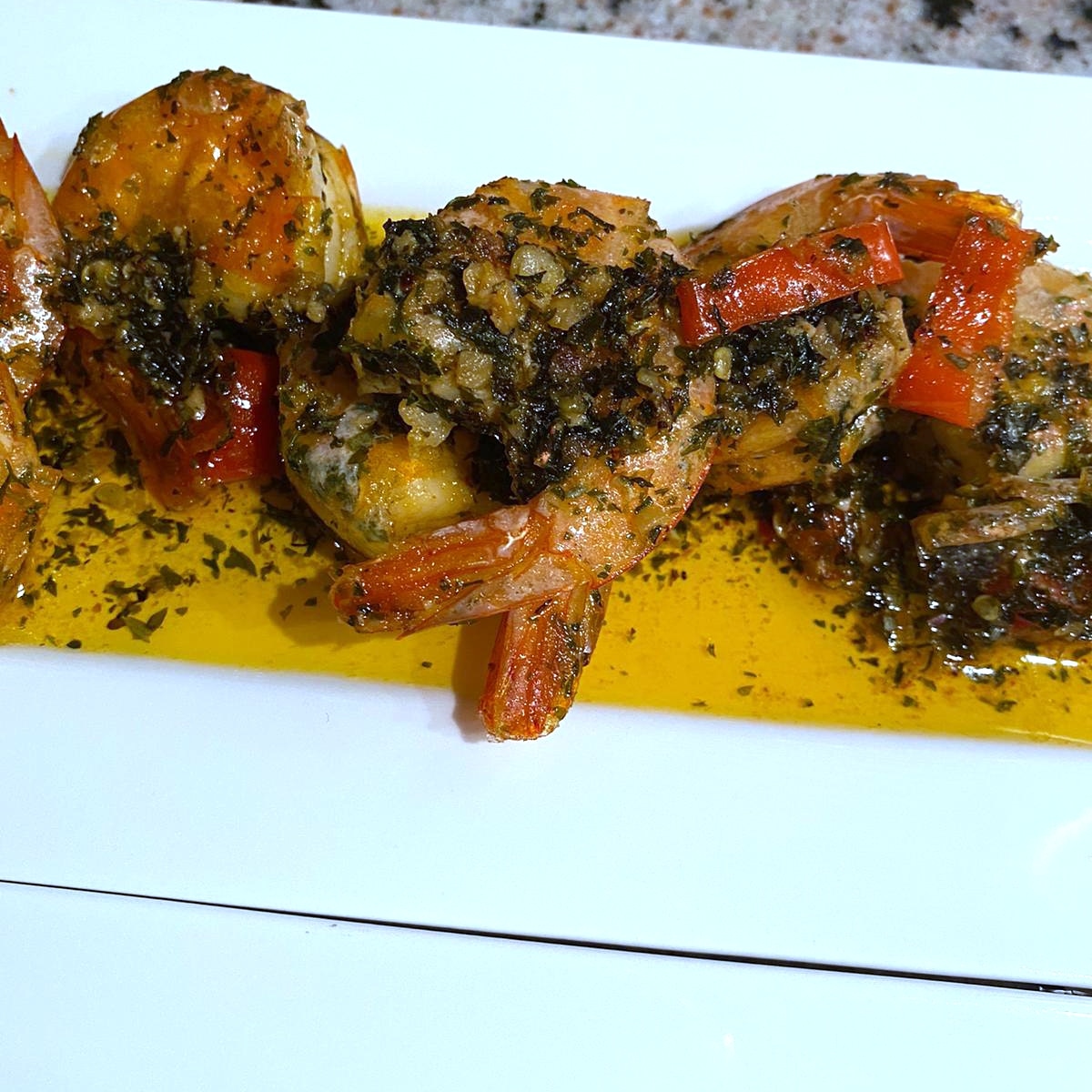 Het recept voor deze mega lekkere gamba's staat op: goodfoodmix.nl/gambas-in-chim…