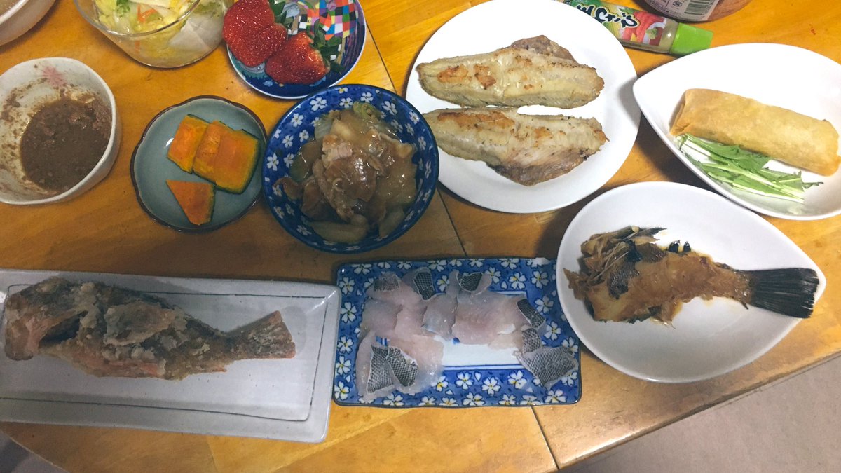 Outvader Kenji メバルの唐揚げ ソイの刺身 ソイの煮付け ホッケの塩焼き おいしかったです 8時に家帰ってきて料理するのが大変だったよ Outvader Kenji メバルの唐揚げ ソイの刺身 ソイの煮付け ホッケの塩焼き おいしかったです 8時に家帰ってきて料理するのが大変だったよ
