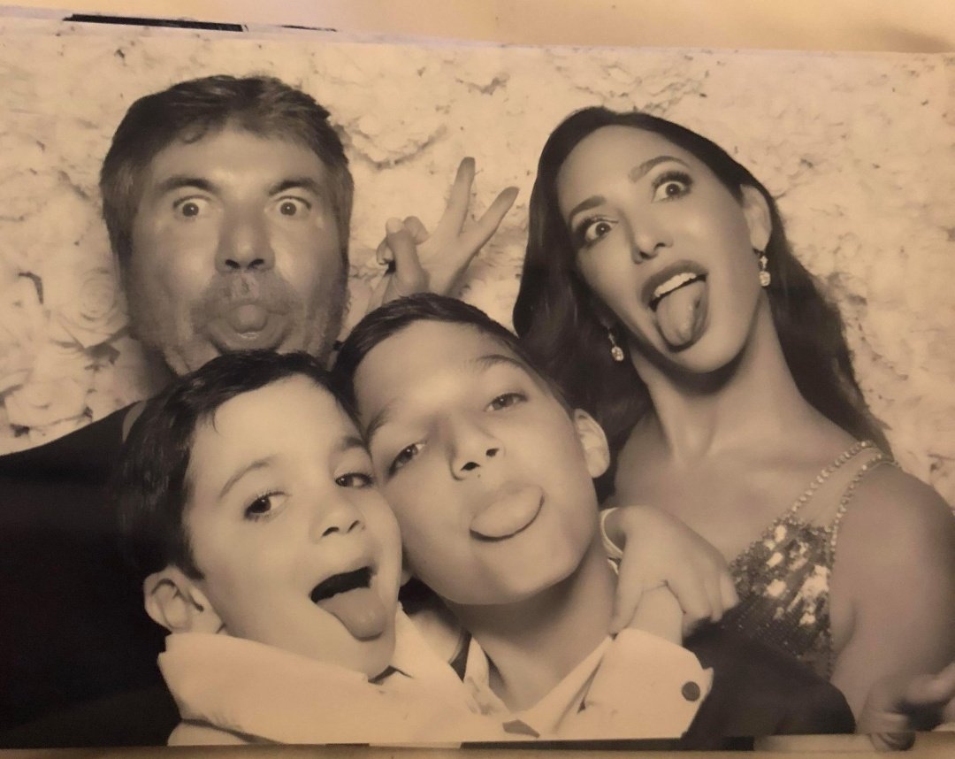 As I said before there are rumours that the child is not Simon's. Lauren's ex (Andrew Silverman) looks pretty similar to the child and his son is looks like a twin with Simon's son. So some believe that the child is actually his and not Simon's