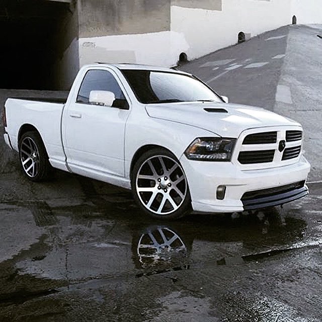 jimenez10inc's tweet photo. Mopar Monday
Follow: @jimenez10inc
#singlecabmafia #trokiando #singlecabs #singlecabram #singlecab #singlecablife #ram #ram1500 #trucking #truckinglife #truckinaround #droppedtrucks #trokiando #dropped #droppedram #srt #srt8 #hemi #hemi57 #hemi5point7 #crewcabmafia #v8 #truck https://t.co/kLumzSLj7d