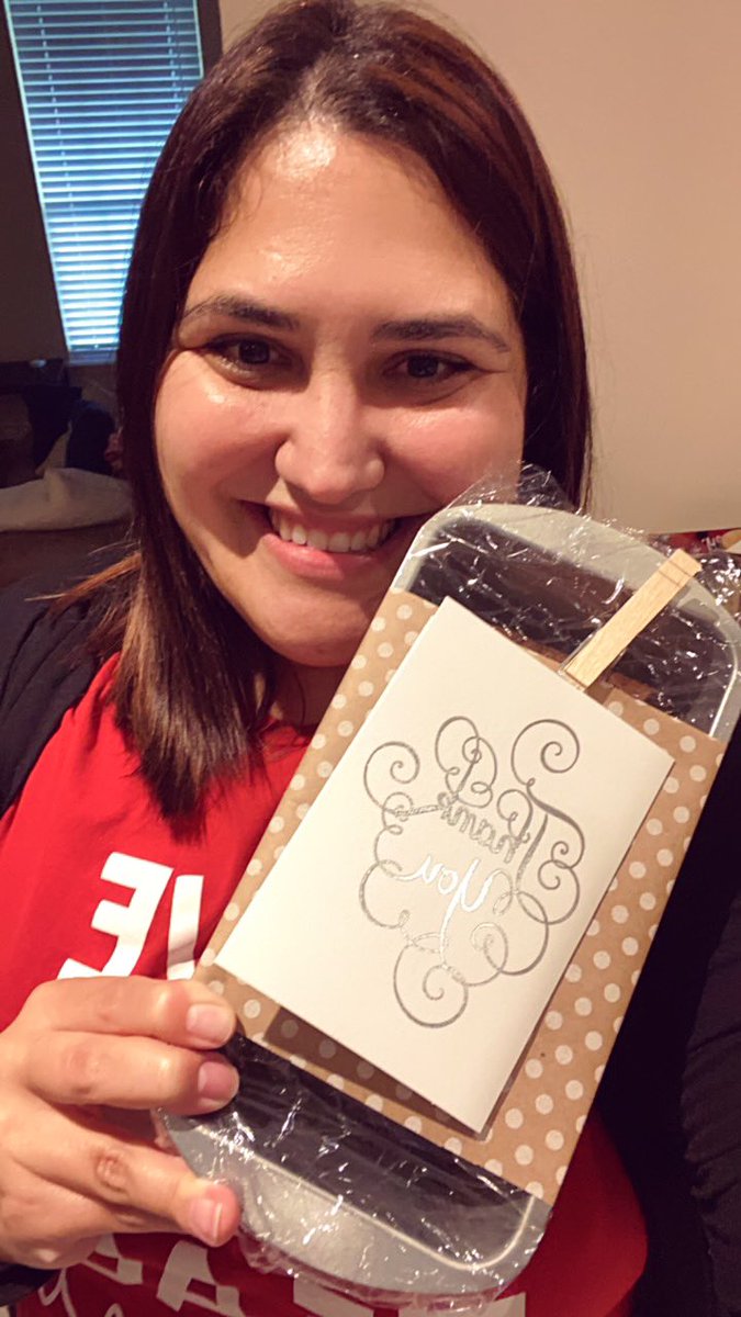 MsTrdla's tweet photo. I love all kinds of literacy lessons, but when sweet treats get delivered to your door after a sequence of events lesson, I love them just a little bit more. #PrincipalLife #LiteracyLessons https://t.co/vQ4DrTFHPX