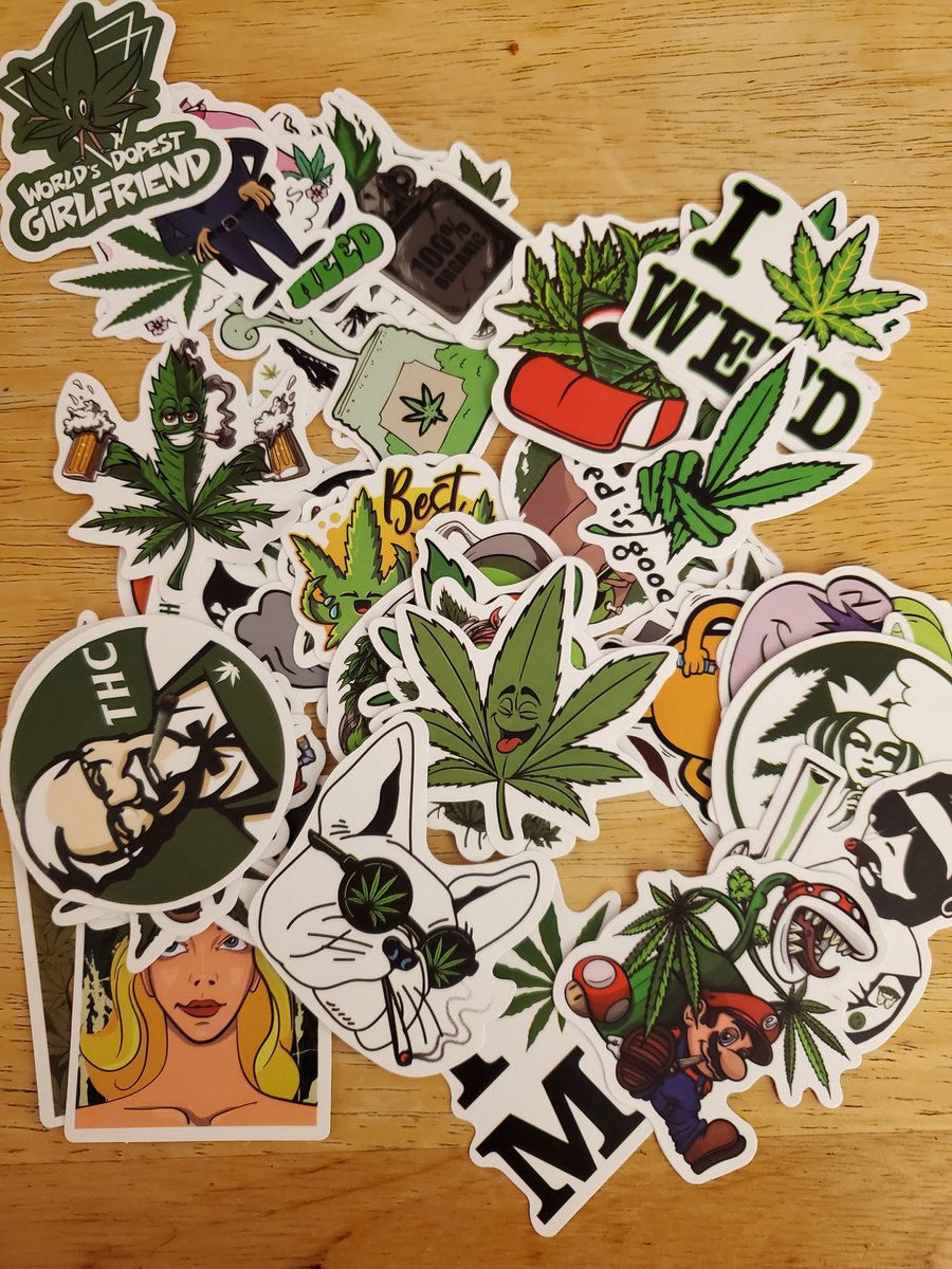StarsofSugar's tweet photo. I wanna send some stoner love!
If you wanna win my logo sticker AND a cannabis inspired sticker...
1. Like and retweet
2. Follow me
3. Comment with a number from 1-500 

I'll pick numbers from number generator.. not sure how many. A bunch. 
Go. Now. This is not gonna last. https://t.co/vlWYjKgx24