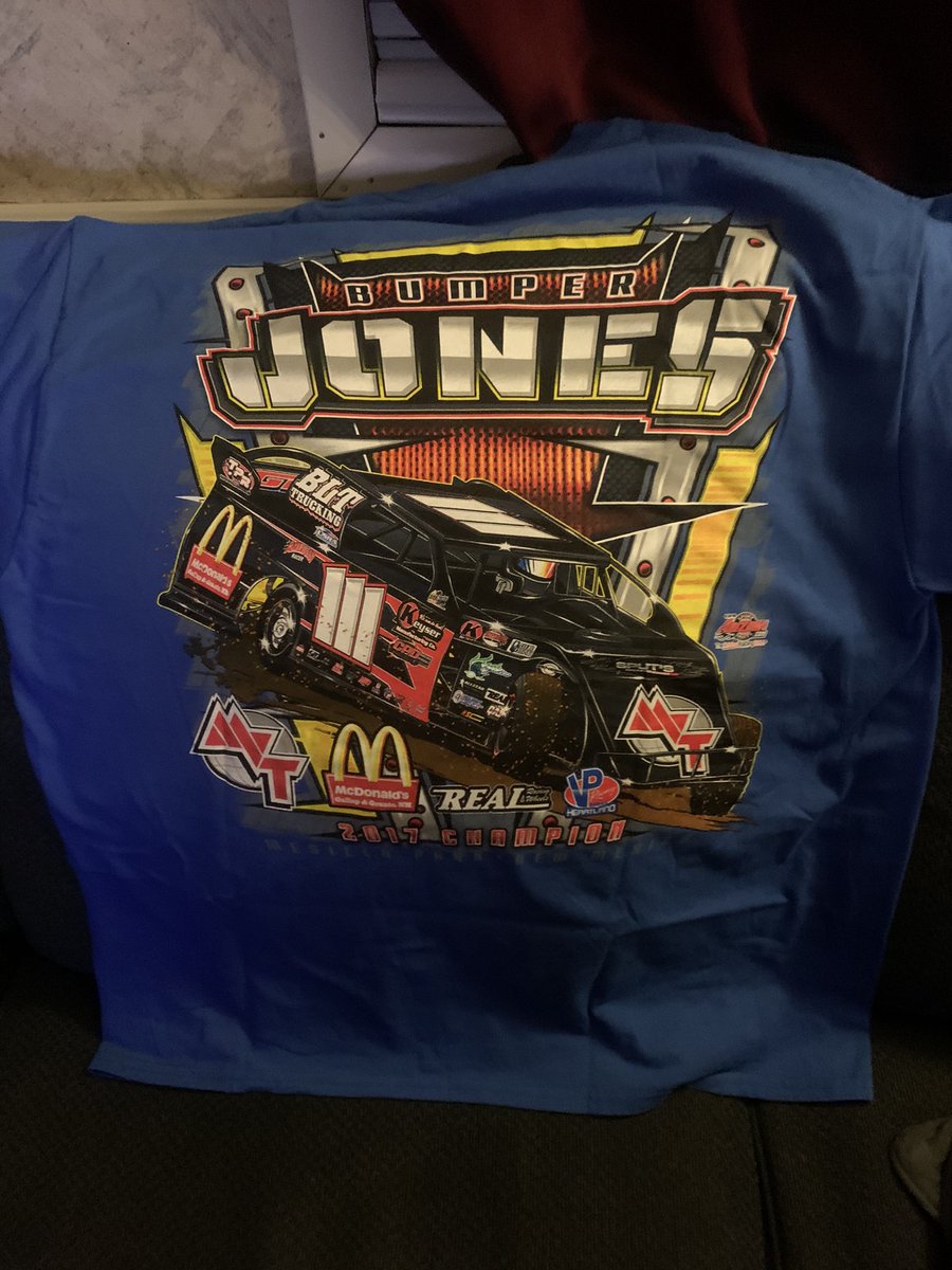 RacinClay's tweet photo. look at what i got in the mail today!!! thank you @bumper111_ i absolutely love it!!!!!!!!!! https://t.co/F6SR5eWMsP