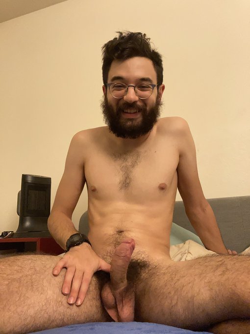 gettin&rsquo; real scruffy! 🐺 https://t.co/mlk2z2Md23