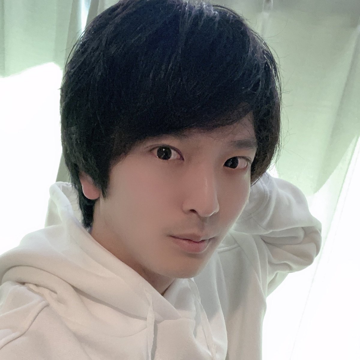 1ssei_h's tweet photo. ♨️♨️♨️♨️♨️♨️♨️♨️
白パーカーってなんか信仰宗教みたいだけど、
そんなんじゃないよ?🥺笑
顔も笑ってないし🥺🙇♂️
#白っぽい
#眠いの
#俳優
#映画監督
#ライバーと繋がりたい
#顔が怖い
#温泉好きな人と繋がりたい
#ポートレート
#被写体になります
#bathtime
#actor
#bathmodel https://t.co/9N47jBFrBd