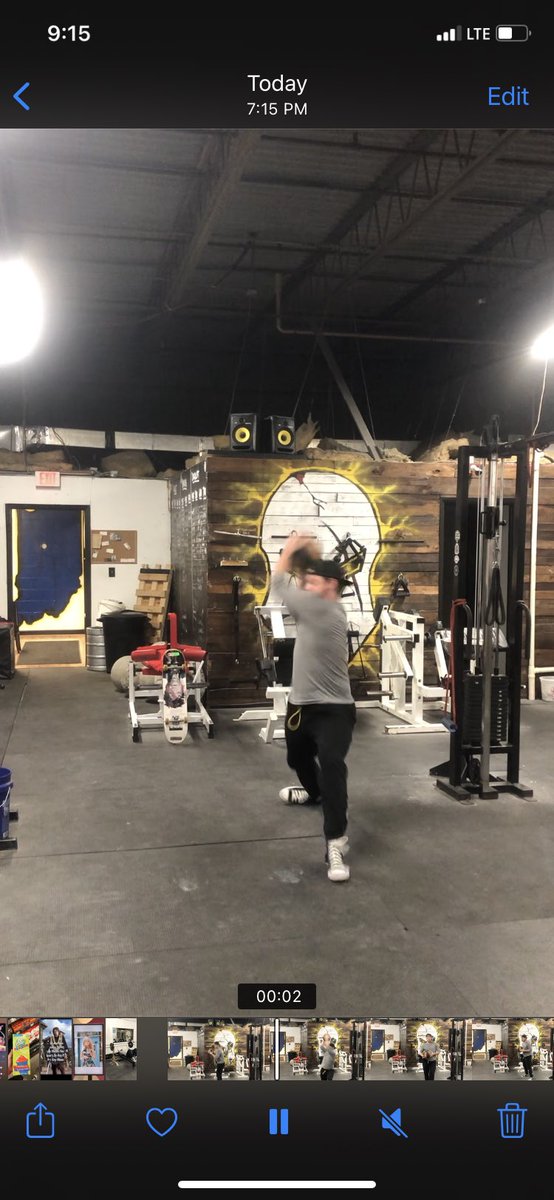 The shuffle from my back foot into my plant leg allows me to build into my max speed by engaging the glute while also opening up at the front hipThe plant leg absorbs that momentum (force) and sends force back up thru the bodyPlant foot > leg > hips > torso > arms