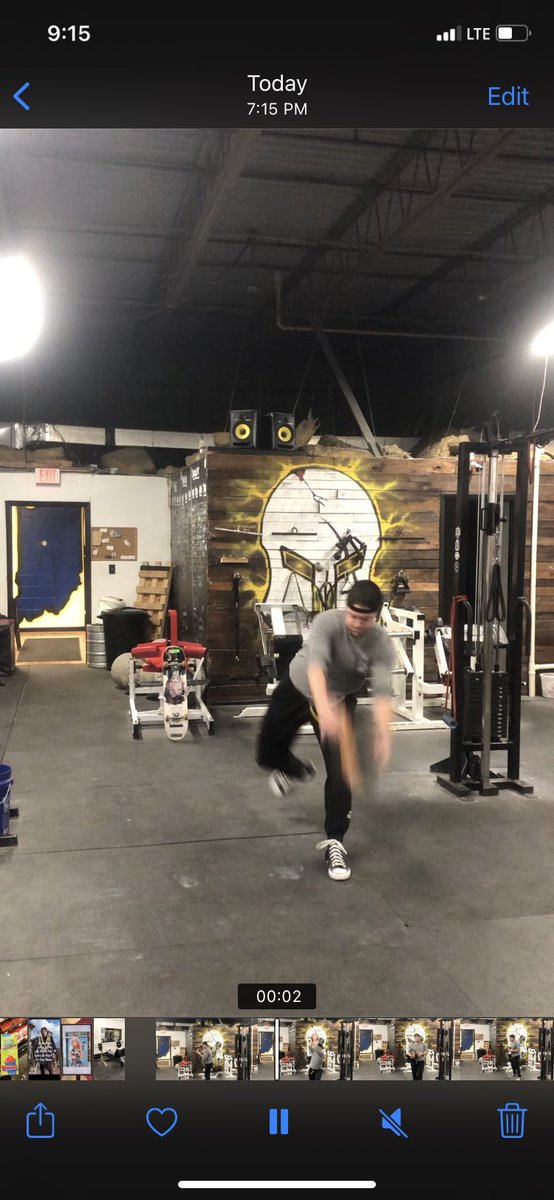 The shuffle from my back foot into my plant leg allows me to build into my max speed by engaging the glute while also opening up at the front hipThe plant leg absorbs that momentum (force) and sends force back up thru the bodyPlant foot > leg > hips > torso > arms
