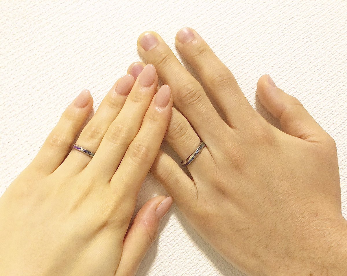 suzu_8020's tweet photo. 【ご報告】
なんしょーさんとお付き合いしてから4年が経った本日入籍いたしました💍✨

出会いはチュウニズムの店舗交流会でした
一緒に全国制覇称号を取ったり、様々なことに挑戦してきました

これからも夫婦としてお互い支え合いながら頑張りますので、今後ともよろしくお願いします🙇‍♀️ https://t.co/nzbnc3p3sZ