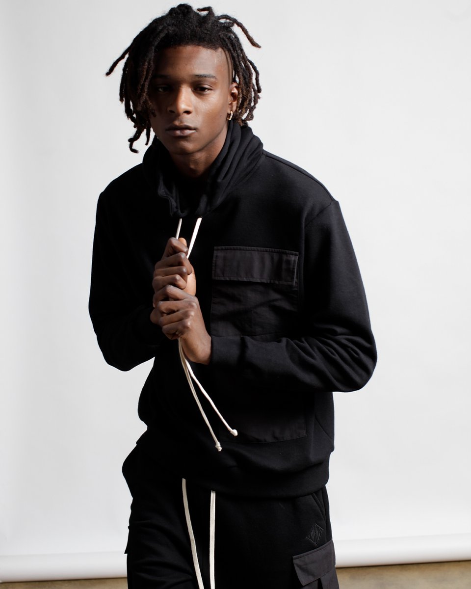 hudsonsbay's tweet photo. New & Now at Hudson’s Bay is @Twentytees 👌This Canadian streetwear brand is giving you basics that are anything but basic, one matching set at a time. #HBMen #HBStyle
https://t.co/2FfM2XVeZn https://t.co/k2WeZZ2emk