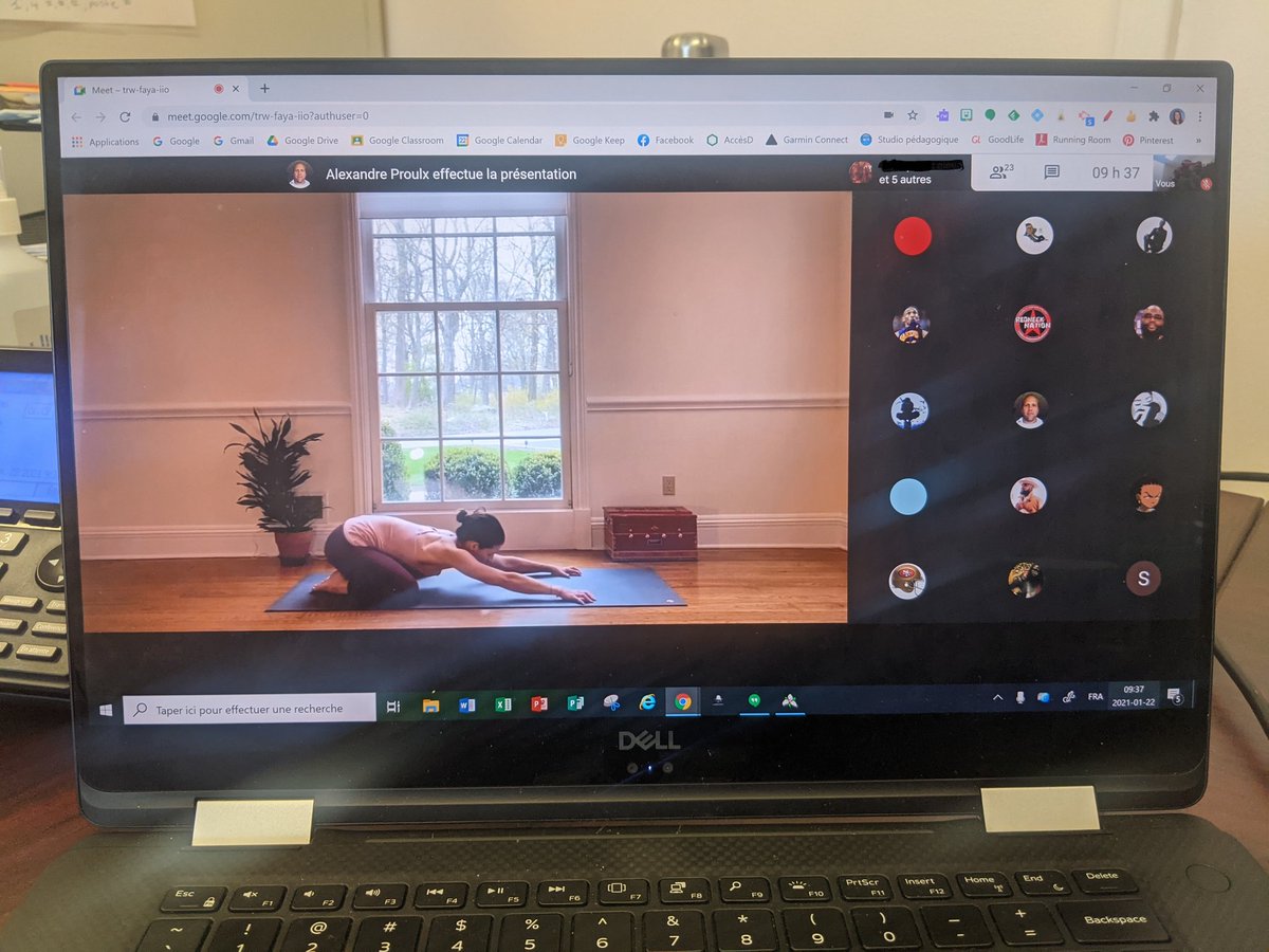 CcSamuelGenest's tweet photo. C'est la "Journée du bien-être" au pavillon ! Nos Lasers ont profité d'une programmation d'activités variées pour veiller à leur bien-être dont des sessions de méditation et de yoga, un atelier d'origami, une capsule sur la thérapie du rire et des jeux de société ! #familleCCSG https://t.co/3J9AICGShv