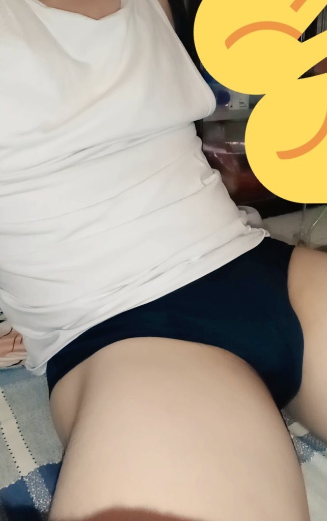 0089Bach's tweet photo. Ai rảnh Ai làm vài hơi đê 🤣 tìm top nha . Ưu tiên q7 8 nhà bè . Có chổ có đồ sẵn nha https://t.co/JScAJRULJ3