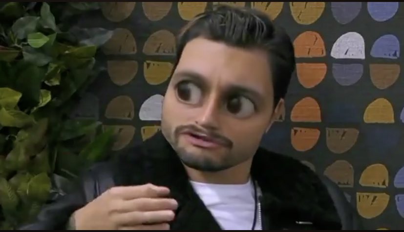 bagnotrash's tweet photo. RAGAZZI NON FACCIAMO SCHERZI FRONTE COMPATTO SI VOTA CROCCANTINO SENZA SE E SENZA MA NON PUÒ ANDARCI PIERPOLLO

#GFvip #TZvip https://t.co/UZcGKsdvXM