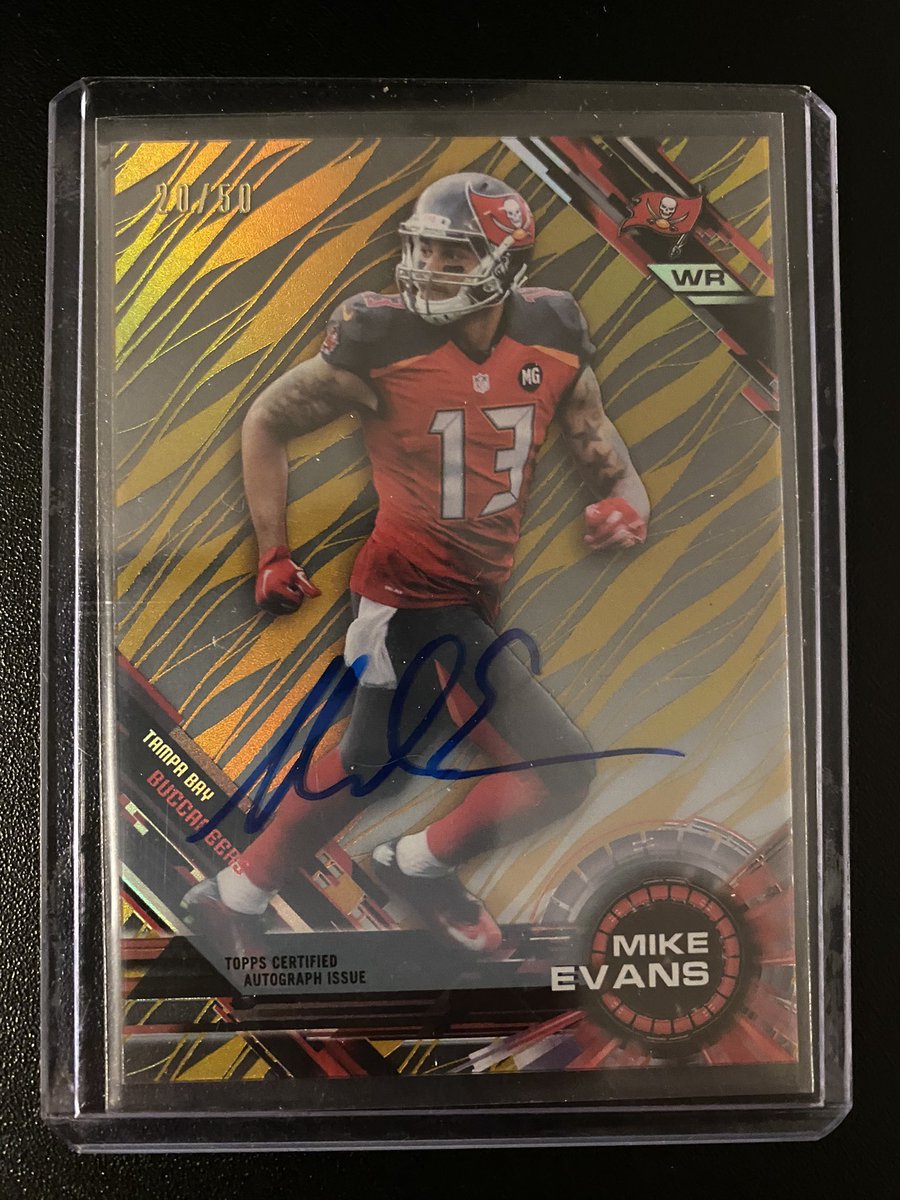 sportfanatic813's tweet photo. This guy arrived just in time! I’m falling in love with 2015 Topps High Tek!. Great game yesterday @MikeEvans13_ #DailyFanatic https://t.co/fophLY3Jt1