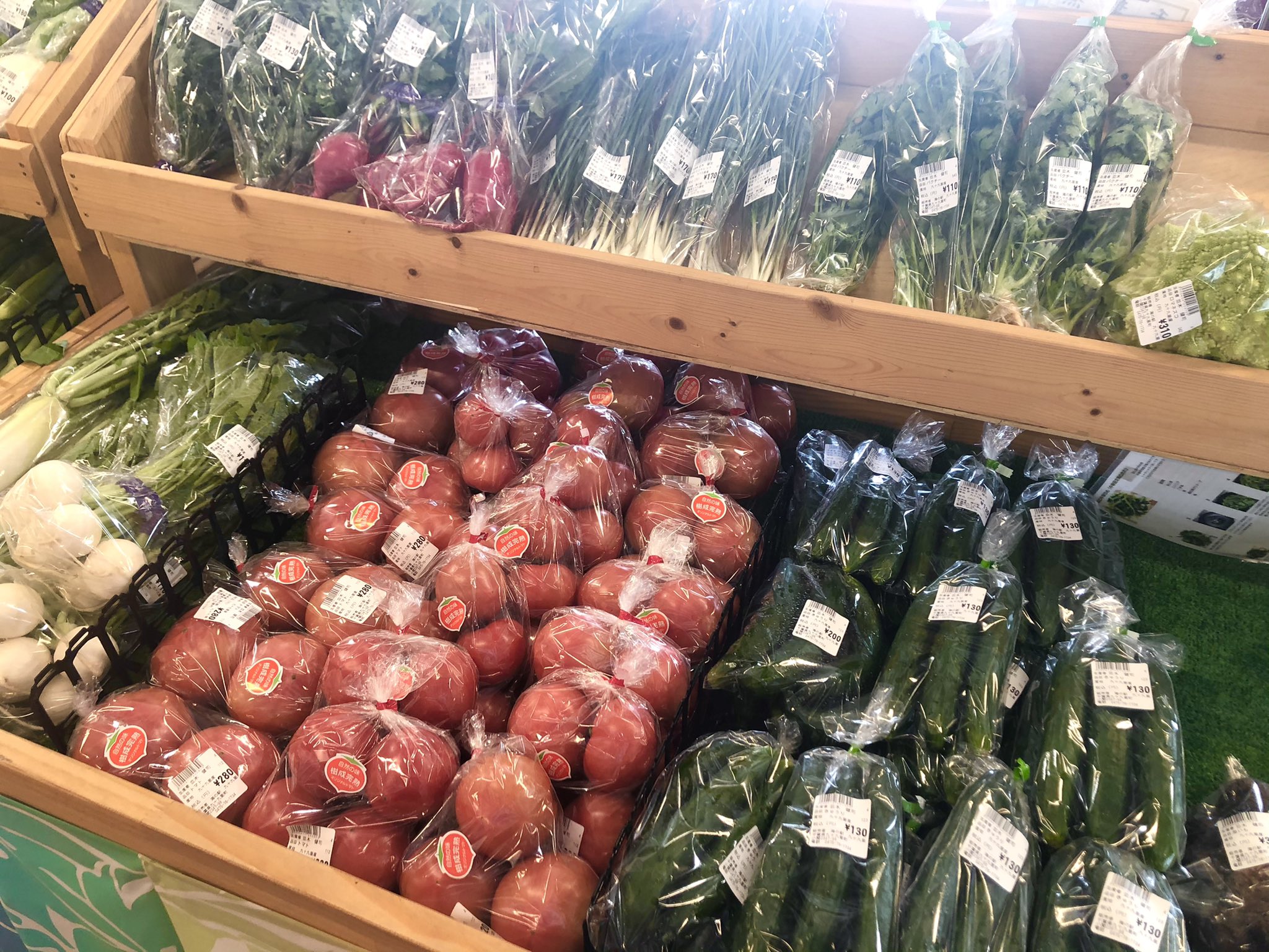 海の駅九十九里 本日１月２６日 一階直売所には野菜 お弁当 ピーナッツバター コーヒー シフォンケーキ ごま漬け 地ビールなど 九十九里の商品を多数ご用意しております また先日から販売開始致しましたライジングサンコーヒーは海の駅九十九里