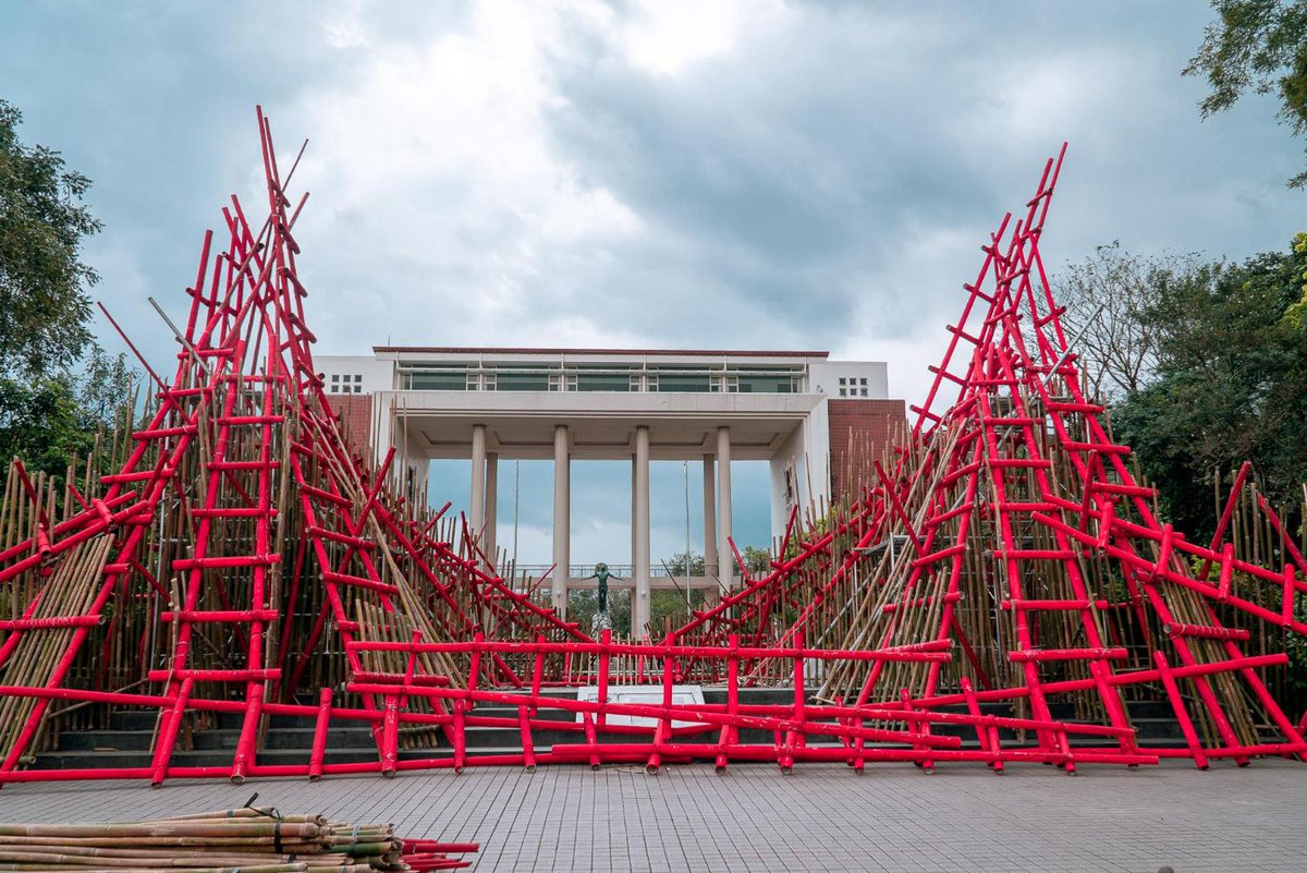 rapplerdotcom's tweet photo. "Raise high the barricades!"

LOOK: The UP community recreates the historic barricades of the 70s in time for the 50th anniversary of the Diliman Commune. 📷: UPD-OICA 

READ: https://t.co/Yc3sNy9zpE https://t.co/0fTvkTRQnB