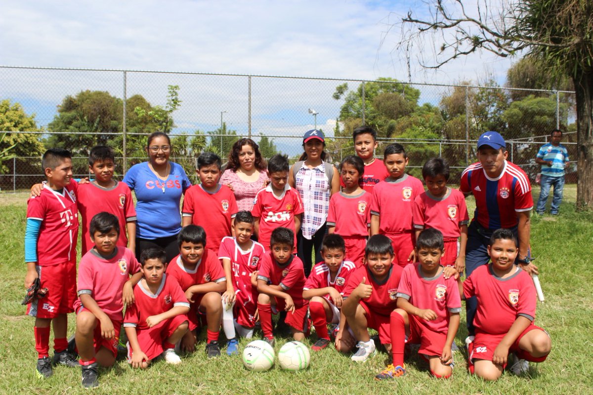 MayaRod59938002's tweet photo. El Movimiento Antorchista desde su fundación, ha inculcado e impulsado la práctica del deporte en las poblaciones, escuelas y comunidades en las que hace trabajo organizativo.
#JuntosPorGrandesCambios
@JanethGCOficial https://t.co/j4bsKSp2Hg