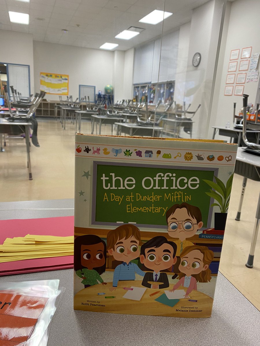 MsLauck's tweet photo. Reading is always such a joy! But especially when you get to read a book based off of your favorite TV show!! #yayreading #theoffice #teachingfun https://t.co/JEv9EpSDqA