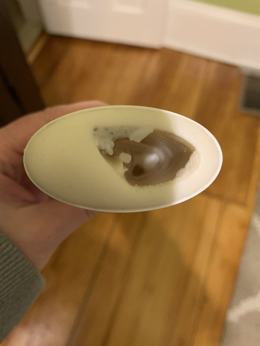 LLundrigan's tweet image. @native_cos $12 for this? Love the product but could not believe when I realized it was hollow and caved after a couple uses. #firsttimeuser
