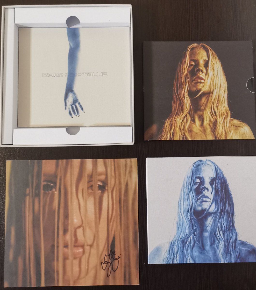 hisnameisAlain's tweet photo. This is your safe place to flourish and fall through into your brightest blue.
#BrightestBlue @elliegoulding
https://t.co/ppmo1Fkbm5 https://t.co/d2LhZTAVTA