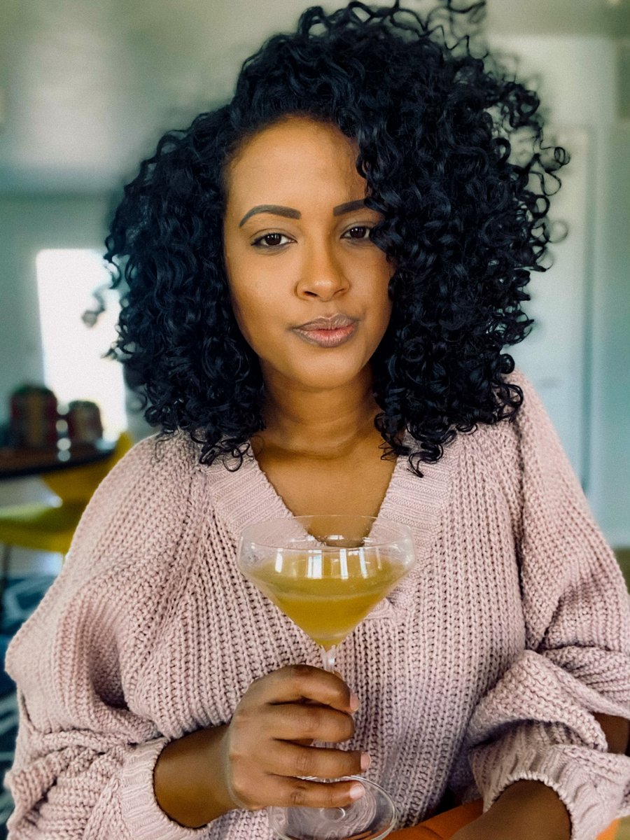 DenverArtMuseum's tweet photo. For Untitled, we asked Makeda Gebre to create a special cocktail to enjoy for the evening. Gather the following ingredients for her Black as Knight cocktail, and join us on Friday, Jan. 29, at 7pm .
1 oz Uncle Nearest 1884
1 oz Mr. Black Coffee Liqueur
.25 oz Fernet-Branca https://t.co/xebvfmU6Tk
