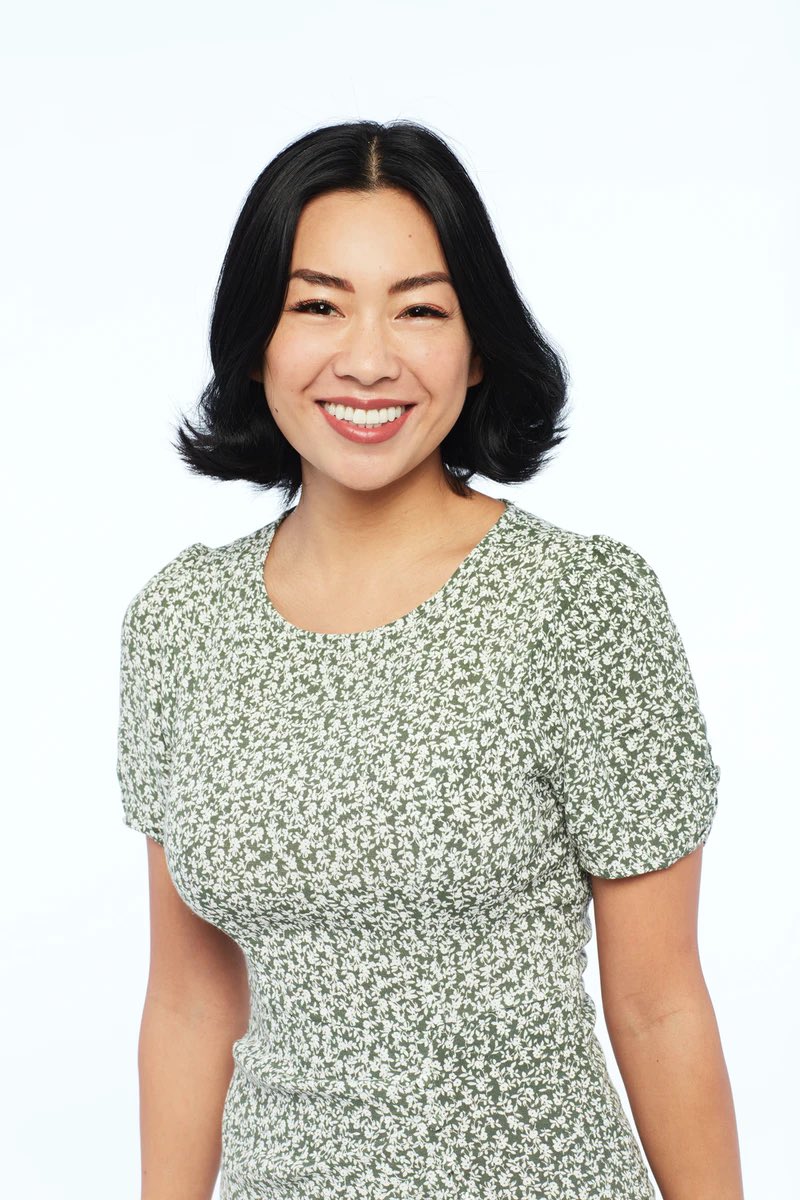 nativenewyork13's tweet photo. Kim looks like Maya Ishii-Peters from PEN15 if she grew up and learned how to style her short hair #TheBachelorABC #thebachelor https://t.co/o09c3sBFIT