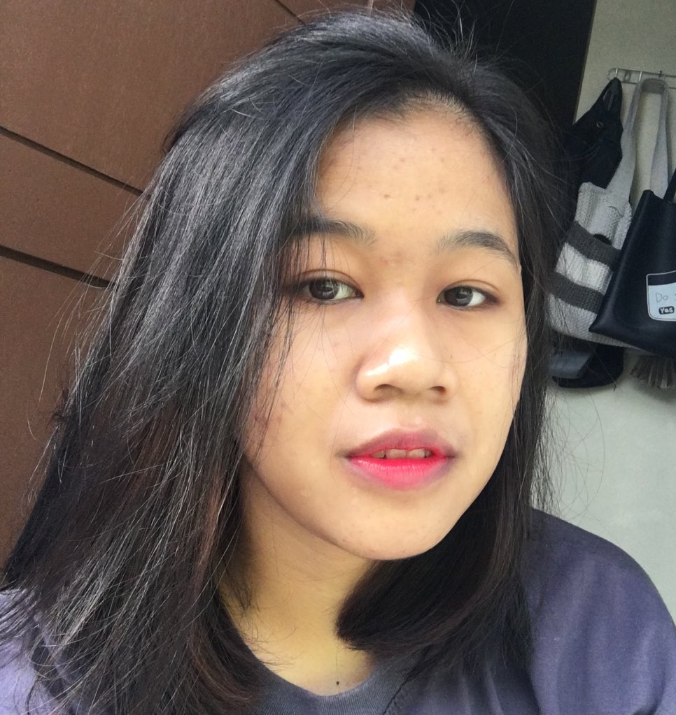 IWINDA2's tweet photo. #19tahun https://t.co/91m9QPEth1